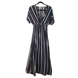 LOVER FIRE  Maxi Dress , Color Black and white. Size XS